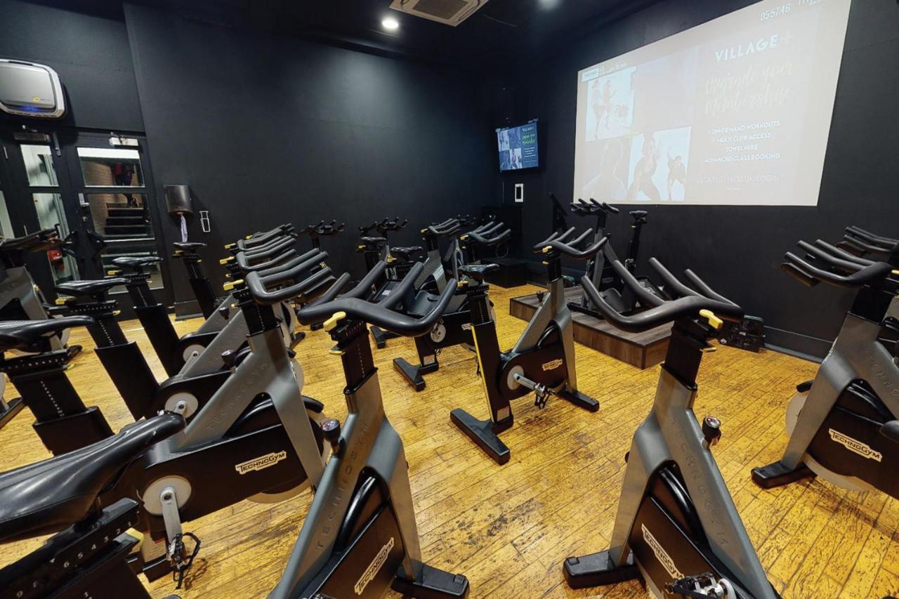 Village Hotel Warrington Ngoại thất bức ảnh